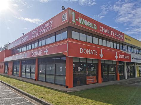 one world charity shop lawnton.
